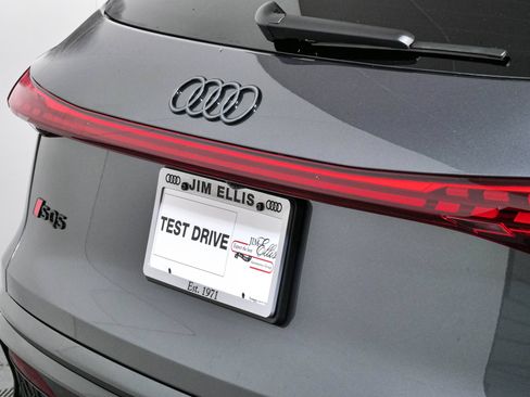 New 2026 Audi SQ5 Premium Plus AWD/4WD image 37