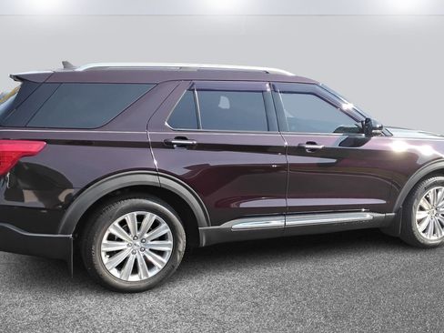 Used 2022 Ford Explorer Limited w/ Equipment Group 301A image 4