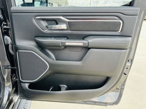 Used 2023 RAM 1500 Laramie AWD/4WD image 28