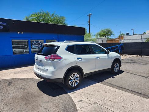 Used 2015 Nissan Rogue SV w/ SV Moonroof Package AWD/4WD image 10