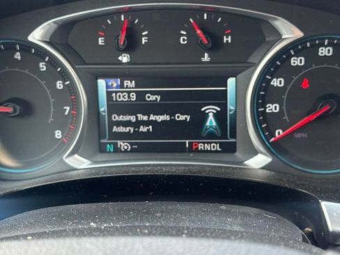 Used 2018 Chevrolet Traverse LT AWD/4WD image 12