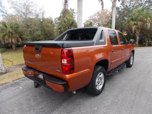 Used 2007 Chevrolet Avalanche LS image 5