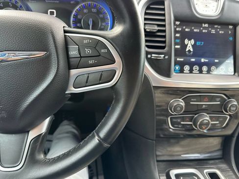 Used 2017 Chrysler 300 Limited AWD/4WD image 13
