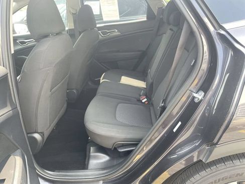 Used 2026 Kia Sportage LX FWD image 29