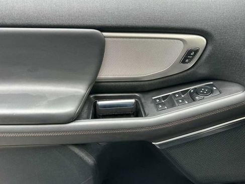 Used 2025 Ford Expedition Max Active image 10