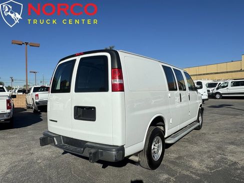 Used 2023 Chevrolet Express 2500 w/ Driver Convenience Package image 10