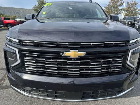 New 2025 Chevrolet Suburban High Country image 16