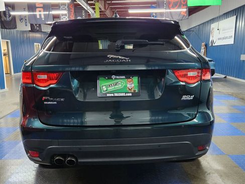 Used 2017 Jaguar F-PACE Premium image 81
