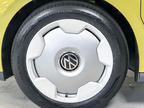 New 2025 Volkswagen ID. Buzz 1st Edition image 24