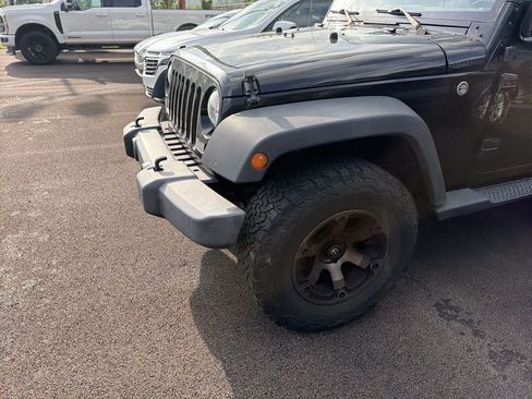 Used 2016 Jeep Wrangler Sport w/ Quick Order Package 23S AWD/4WD image 7