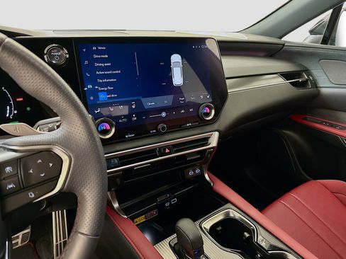 Used 2024 Lexus RX 500h F Sport w/ Technology Package image 26