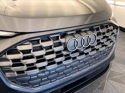 Certified 2025 Audi Q5 Premium Plus w/ Premium Plus AWD/4WD image 30