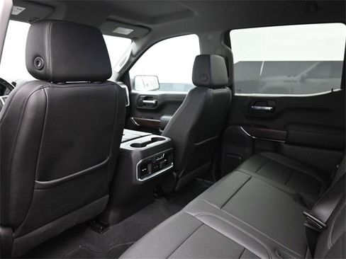 Used 2020 GMC Sierra 1500 SLT image 17