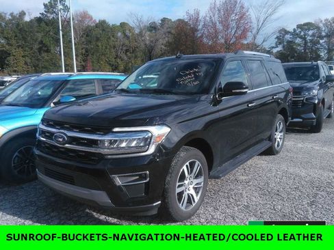 Used 2024 Ford Expedition Limited image 1