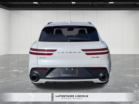 Used 2025 Genesis GV70 3.5T Sport w/ Sport Advanced Package image 4