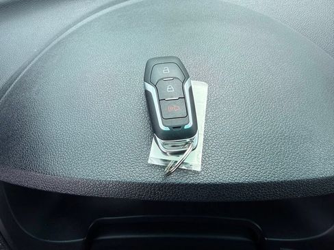 Used 2017 Ford Explorer XLT FWD image 34