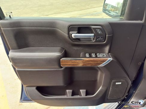 Used 2022 Chevrolet Silverado 1500 High Country w/ Safety Package II image 28