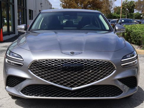 Used 2025 Genesis G70 2.5T image 11