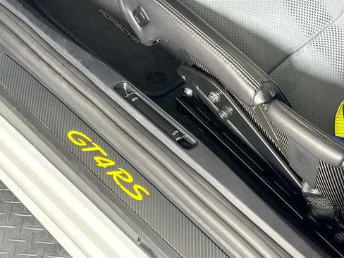 Used 2024 Porsche 718 Cayman GT4 RS RWD image 23