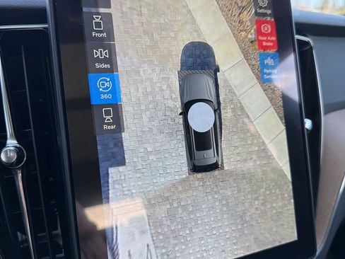 New 2026 Volvo XC60 T8 Plus w/ Protection Package Premier image 33