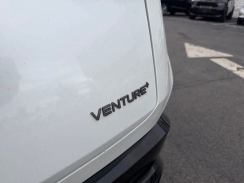 Used 2023 Nissan Ariya FWD image 25