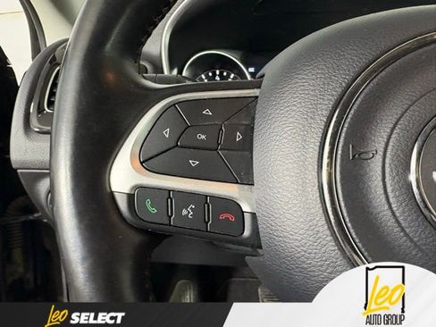 Used 2020 Jeep Compass Limited AWD/4WD image 19