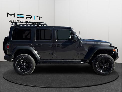Used 2022 Jeep Wrangler Unlimited Willys image 10