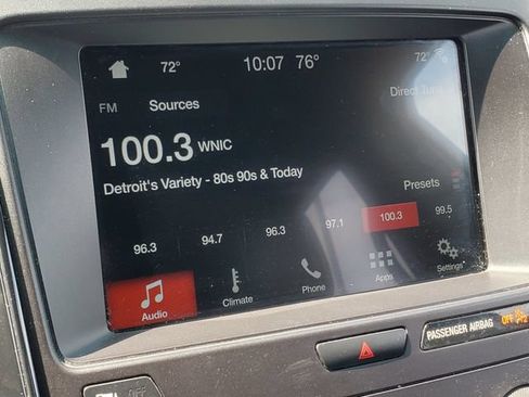 Used 2018 Ford Explorer XLT w/ Equipment Group 202A FWD image 17