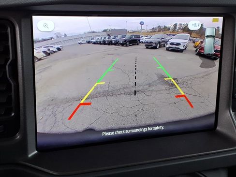 New 2025 Ford Bronco Badlands image 18