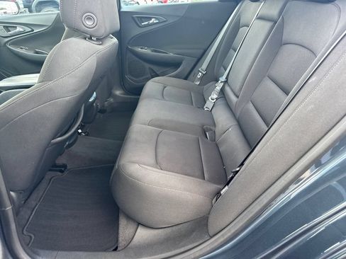 Used 2020 Chevrolet Malibu LT FWD image 21