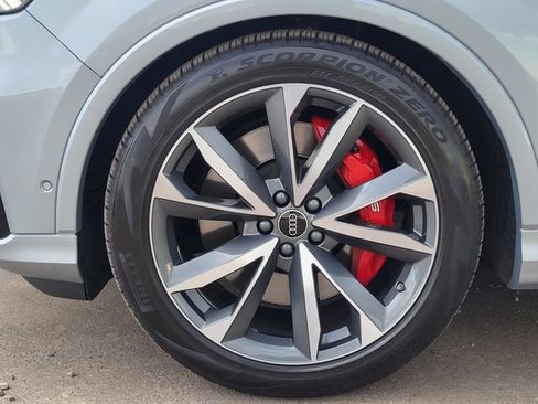 Used 2024 Audi SQ7 Prestige w/ S Sport Package AWD/4WD image 10