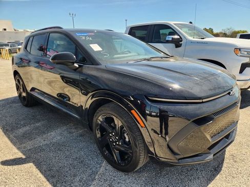 Used 2024 Chevrolet Equinox EV RS image 1
