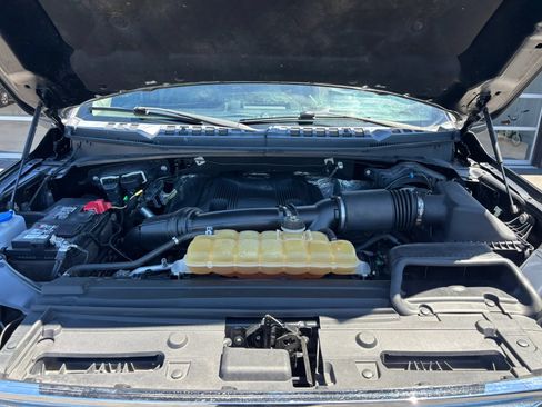 Used 2017 Ford F150 XLT AWD/4WD image 13