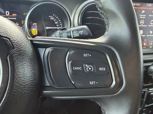 Used 2023 Jeep Wrangler Unlimited AWD/4WD image 20