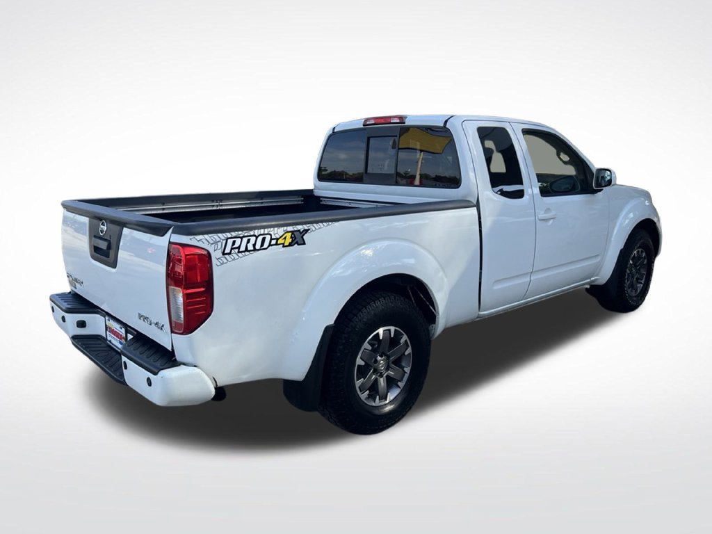 Used 2016 Nissan Frontier PRO-4X AWD/4WD image 32