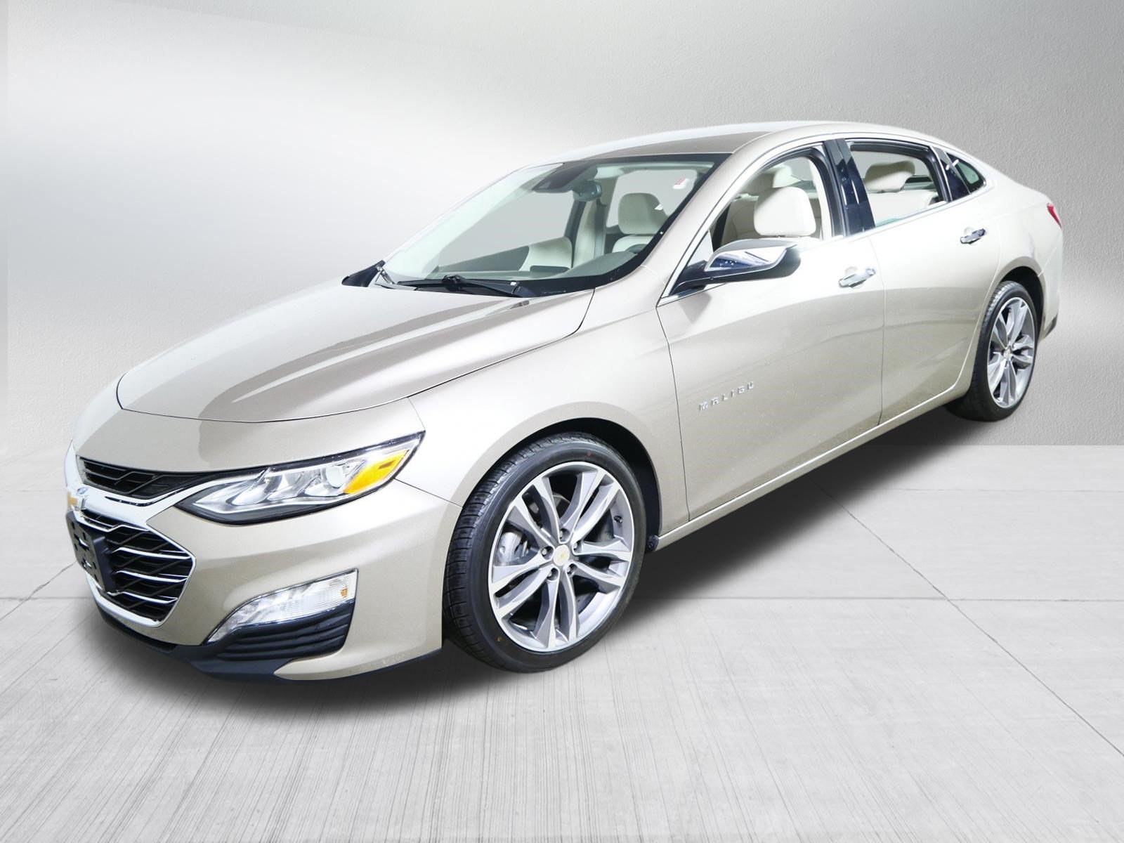 Used 2024 Chevrolet Malibu LT FWD image 3