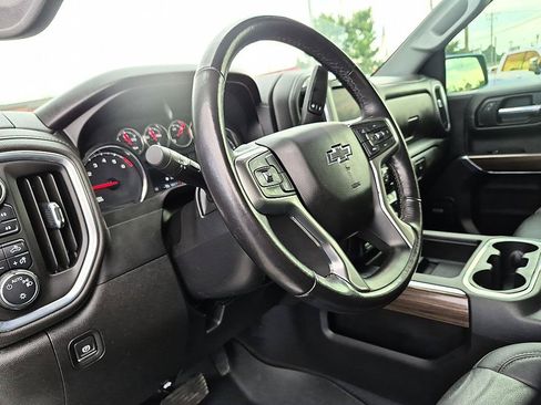 Certified 2022 Chevrolet Silverado 1500 LT Trail Boss w/ Convenience Package II AWD/4WD image 16