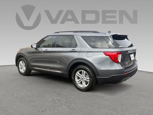 Used 2022 Ford Explorer XLT w/ Equipment Group 202A image 22