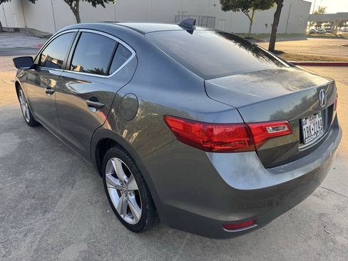 Used 2013 Acura ILX w/ Technology Package FWD image 5