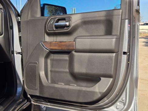 Certified 2021 GMC Sierra 1500 SLT image 30