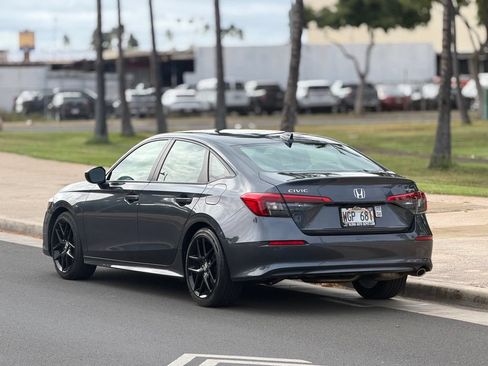 Used 2022 Honda Civic Sport image 3