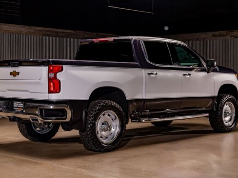 Used 2024 Chevrolet Silverado 1500 LTZ image 10