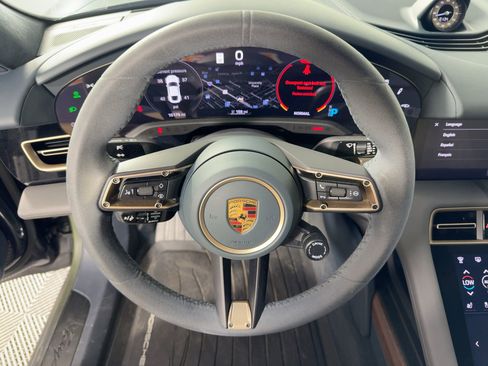 Certified 2022 Porsche Taycan GTS image 4