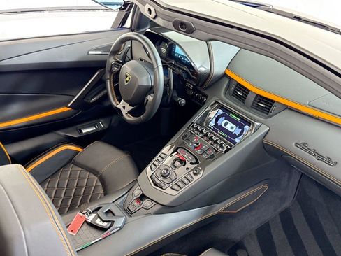 Used 2019 Lamborghini Aventador S AWD/4WD image 27