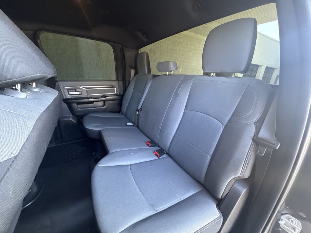 Used 2022 RAM 3500 Big Horn AWD/4WD image 24