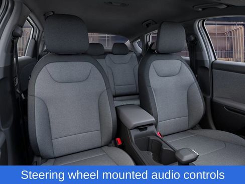 New 2025 Kia K4 LX image 16