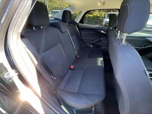 Used 2018 Ford Focus SE image 24
