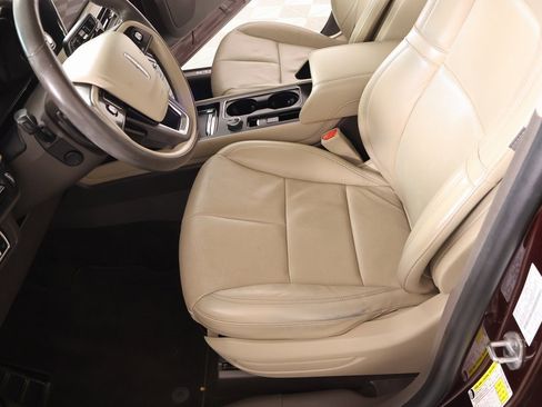 Used 2020 Lincoln Corsair Reserve w/ Elements Package image 12