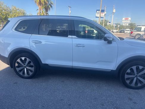 Used 2020 Kia Telluride S FWD image 4
