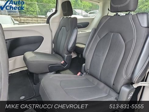 Used 2023 Chrysler Voyager LX FWD image 27